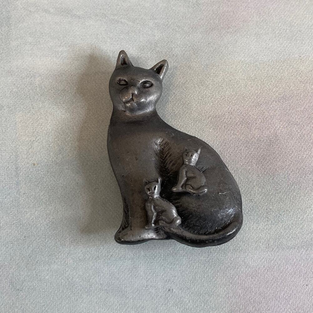 0079 Vintage 80s Pewter 3-in-1 Cat Brooch & Kitten Stud Earrings Jewelry Set